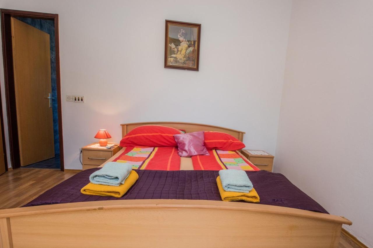 Two Bed Rooms Fortuna Near The Beach Poreč Kültér fotó